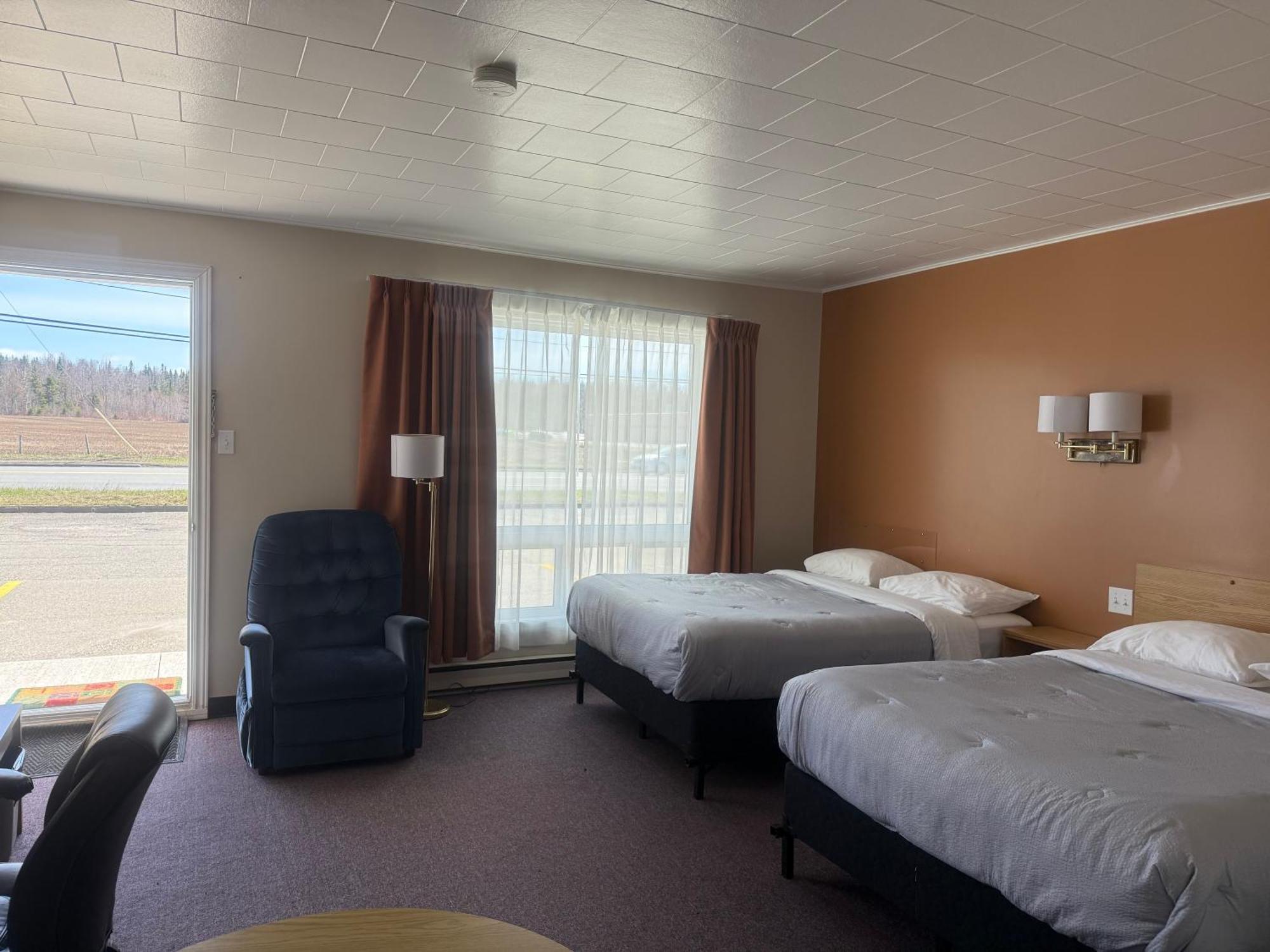 Le Campagnard Otel Matane Dış mekan fotoğraf